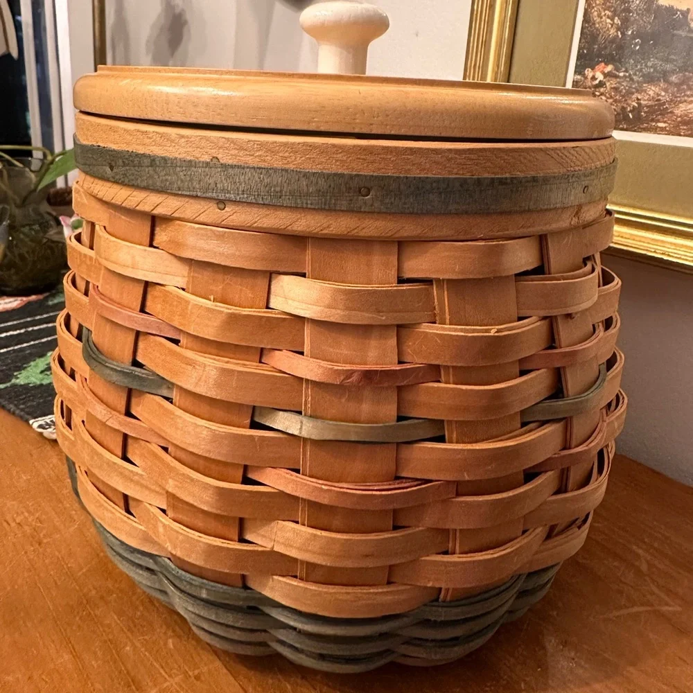 Vintage Basket Cookie Jar Container with Plastic Lining